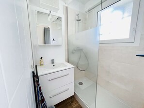 Bathroom - Comfortable duplex close to the beach (BISCARROSSE)