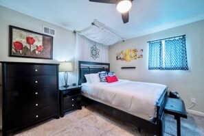 2 Schlafzimmer, Bügeleisen/Bügelbrett, WLAN, Bettwäsche