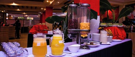 Free daily continental breakfast