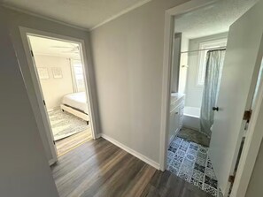 2 bedrooms, WiFi, bed sheets - 2 Bedroom near Hockey Arena, Mesabi Trail & Lake and McKinney Lake View (Grand Rapids)
