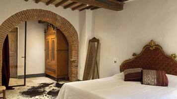 Bügeleisen/Bügelbrett, kostenloses WLAN, Bettwäsche