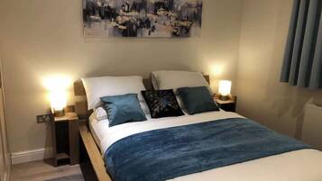 2 Schlafzimmer, Bügeleisen/Bügelbrett, WLAN, Bettwäsche