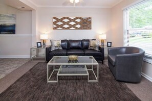Unclassified image, 4 of 14, button - Charlotte International Villa 1 Bed-A2 (Charlotte)