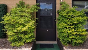 Exterior detail - Charlotte International Villa 1 Bed-A2 (Charlotte)