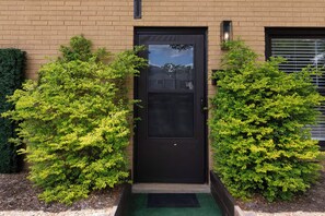 Exterior detail - Charlotte International Villa 1 Bed-A2 (Charlotte)