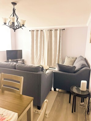 TV - Cozy & Stylish 3-Bedroom for Families & Friends (Mount Pearl)