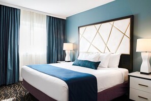 Strykejern/-brett, internettilgang og sengetøy