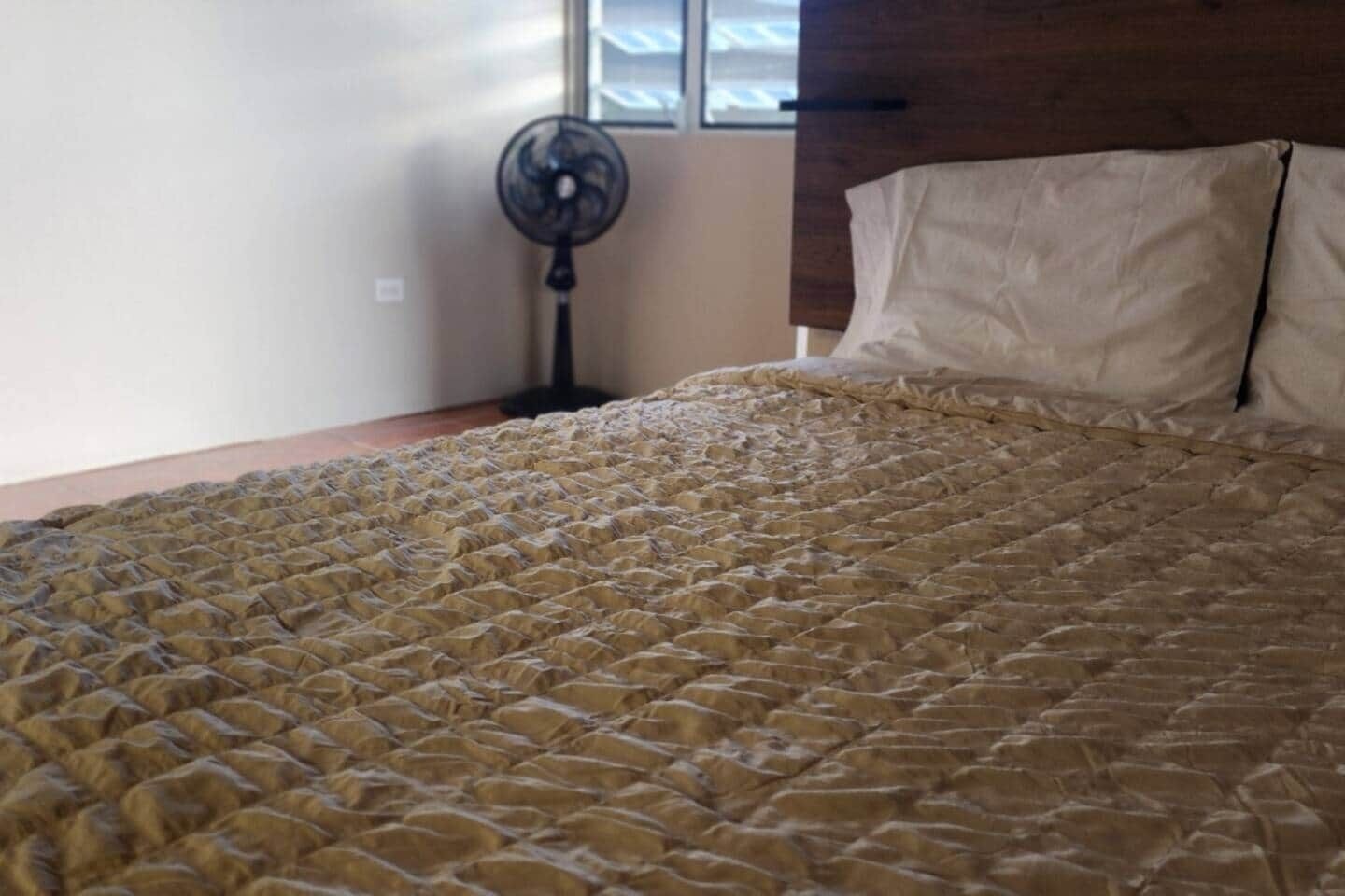 6 bedrooms, WiFi, bed sheets, wheelchair access