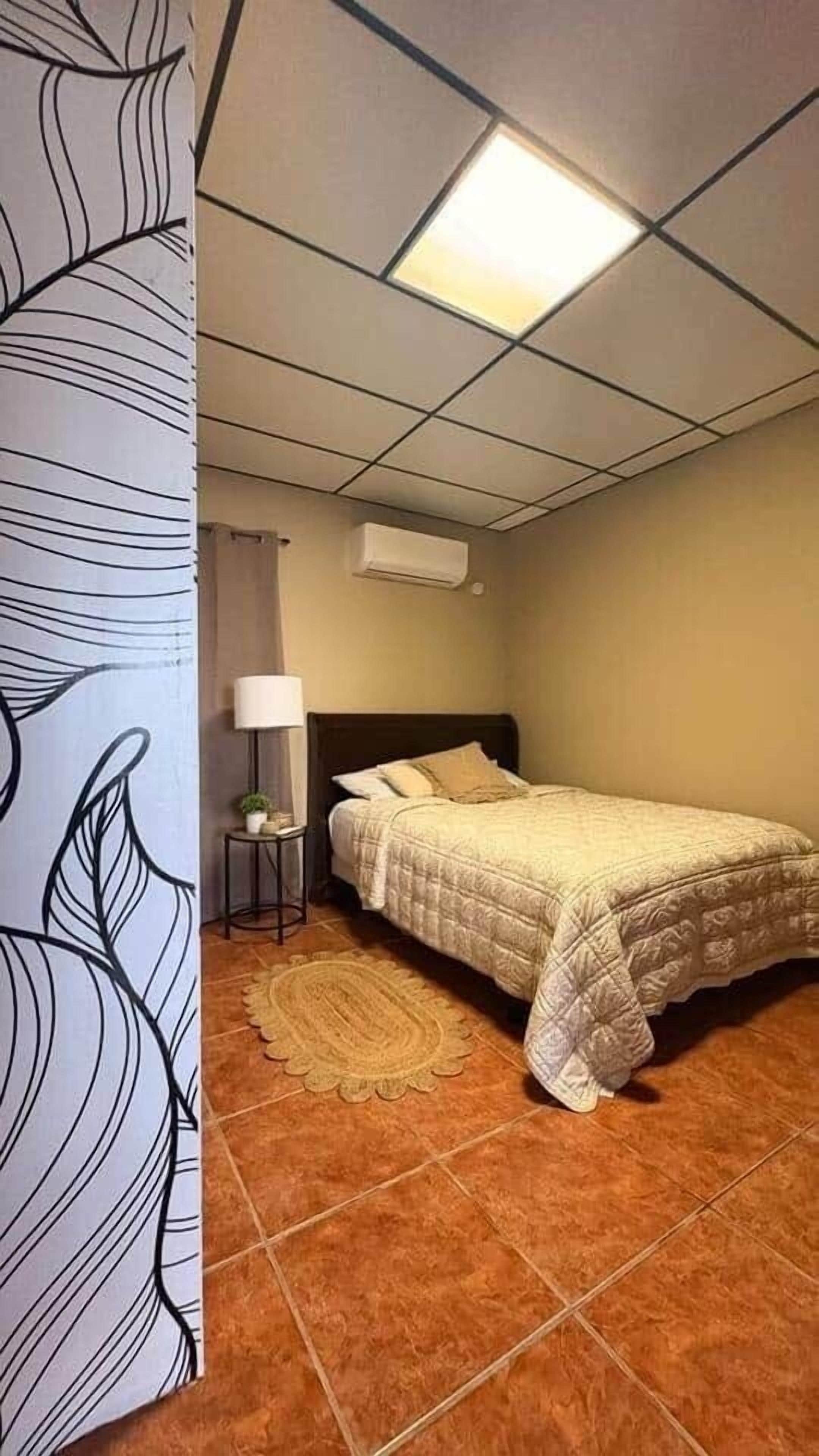 6 chambres, Wi-Fi, literie fournie, accessible en fauteuil roulant