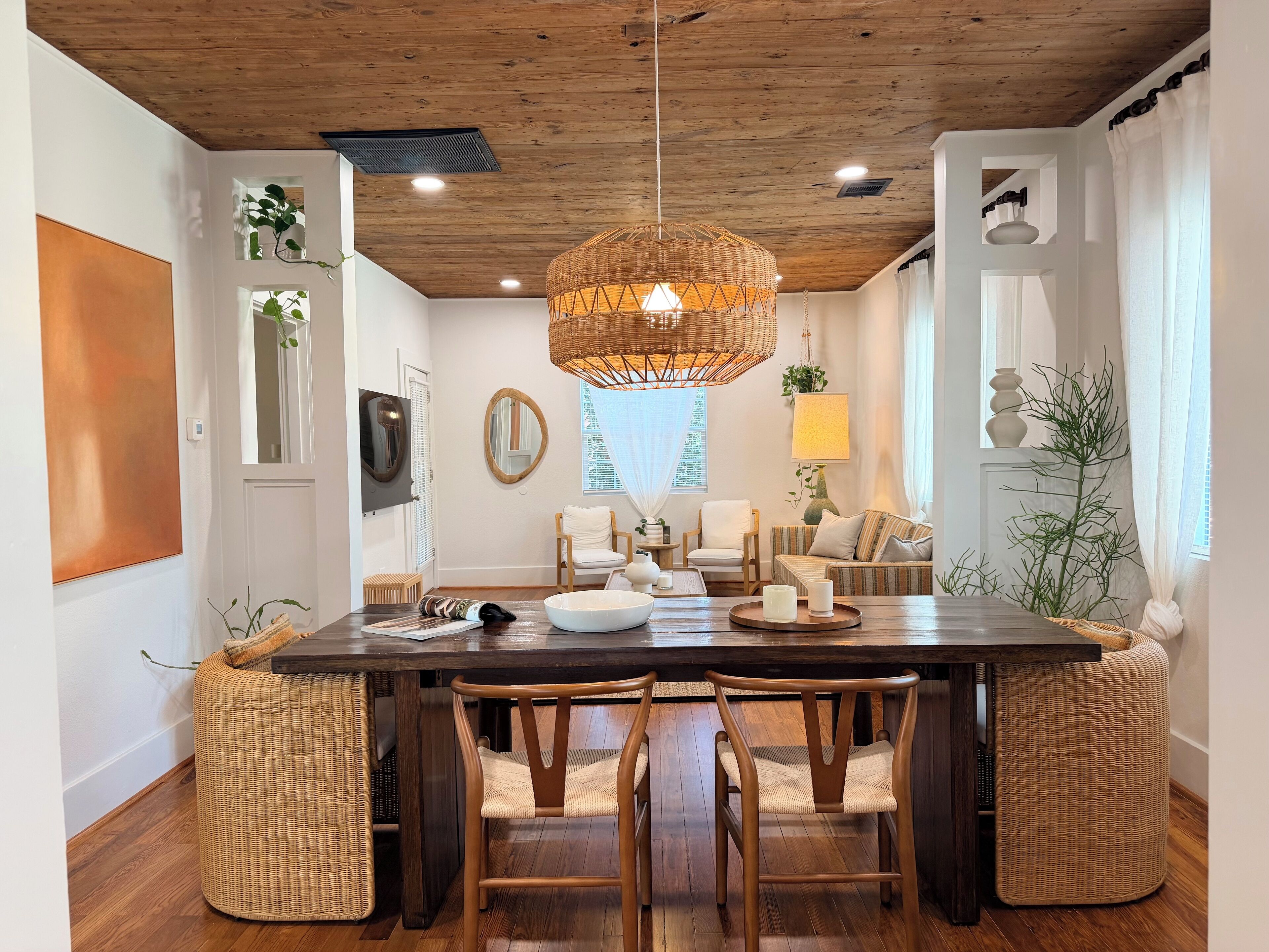 พรีเมียร์วิลล่า, 2 ห้องนอน, วิวสระว่ายน้ำ, ริมสระว่ายน้ำ | ห้องรับประทานอาหาร