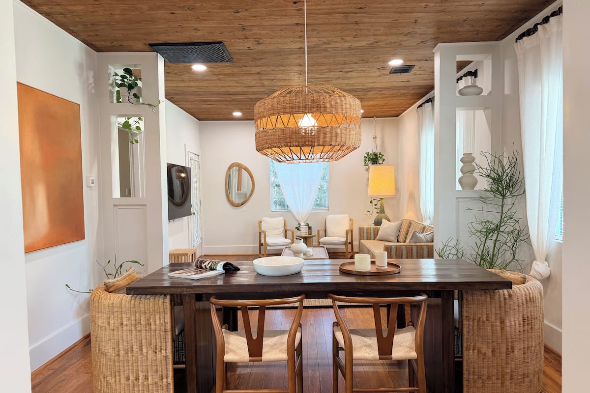 Premier Villa, 2 Bedrooms, Pool View, Poolside | Dining room