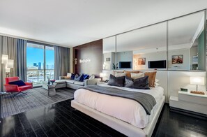 1 chambre, bureau, fer et planche à repasser, Wi-Fi