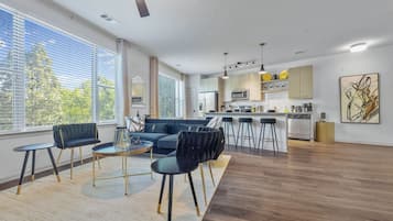 Smart TV, foosball, table tennis, stereo