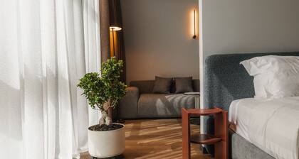 Zins Luxury Apartment 04