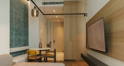 Zins Luxury Apartment 04
