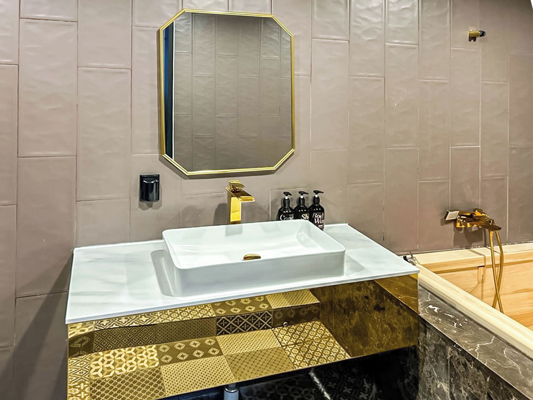 Premium Hinoki | Bathroom