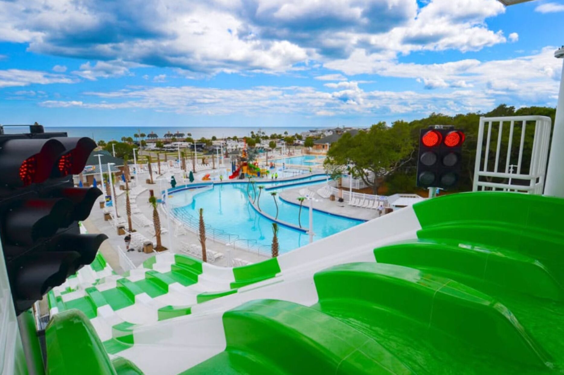 Piscina interna, piscina externa