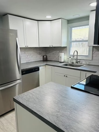 Private kitchen. Peaceful 2-bedroom house with AC in charming McPherson