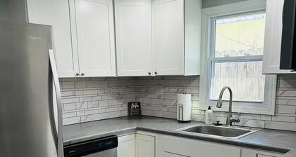 Peaceful 2-bedroom house with AC in charming McPherson