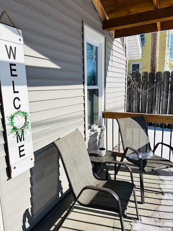 Property grounds. Peaceful 2-bedroom house with AC in charming McPherson