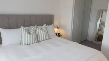 1 bedroom, iron/ironing board, free WiFi, wheelchair access