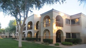 المنشأة من الخارج