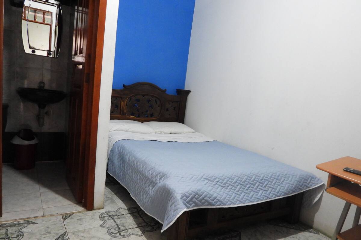 Double Room Single Use | Free WiFi