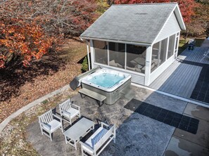 Terrace/patio - 5-Acre Family Retreat btwn South Haven and Saugatuck (South Haven)