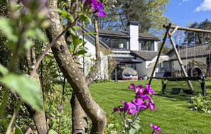 Property grounds - Lovely home in Apeldoorn with WiFi (Apeldoorn)
