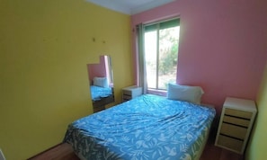 5 bedrooms, iron/ironing board, WiFi