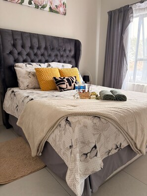 1 bedroom, iron/ironing board, WiFi, bed sheets - Enjoyable apartment in Midrand with fitness room and free Wi-Fi (Midrand)