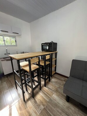 Cabin, Garden View | Interior - Cabaña en Santa Ana (Playa Santa Ana)