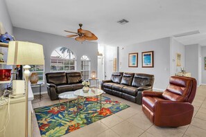 Smart TV - Relaxing SW Cape Coral Retreat with Screened Lanai, Heated Pool & Tropical Outdoor Living! (Cape Coral)