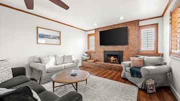 Smart TV, fireplace, video games, DVD player
