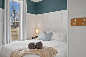 5 Schlafzimmer, Bügeleisen/Bügelbrett, kostenloses WLAN, Bettwäsche