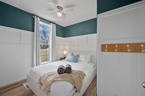 5 bedrooms, iron/ironing board, free WiFi, bed sheets - Provo City Center Bungalow and Hideaway (Provo)