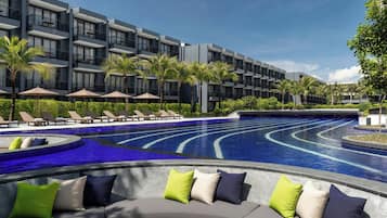 2 piscinas al aire libre