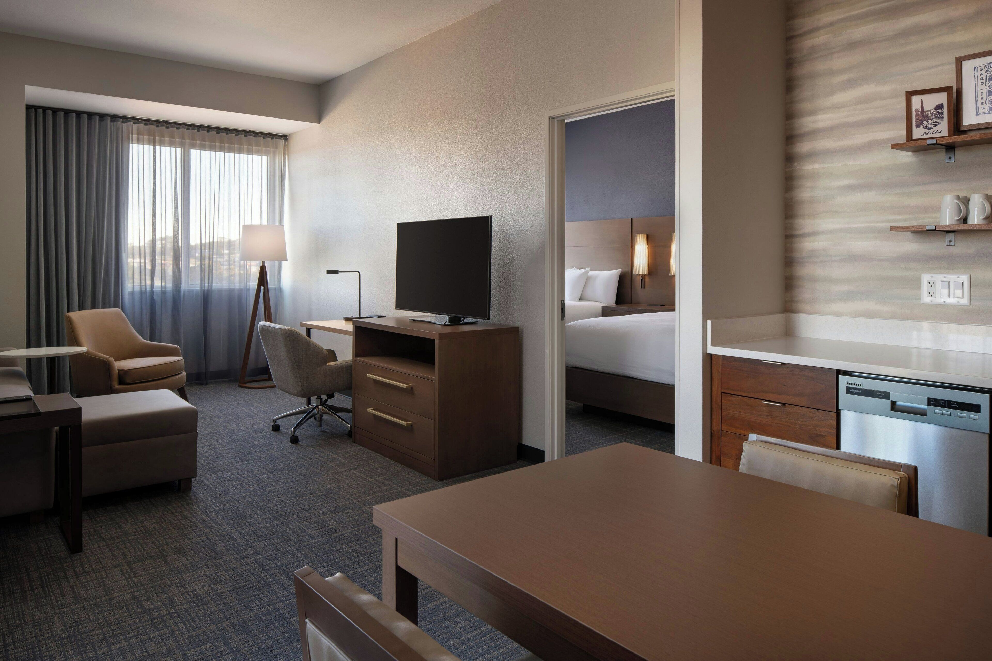 Hypo-allergenic bedding, pillowtop beds, in-room safe, desk