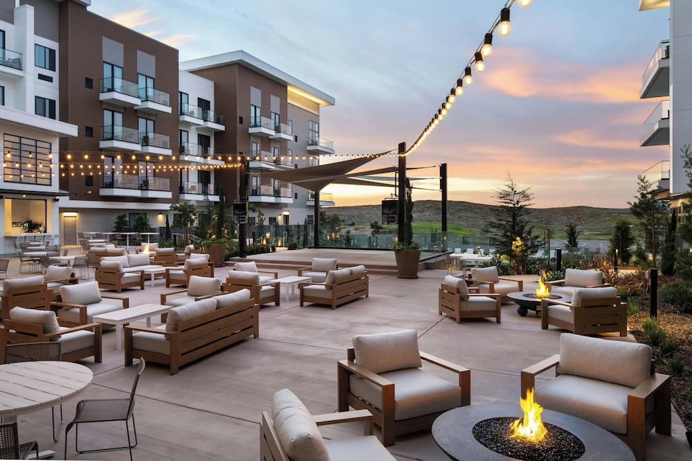 Courtyard By Marriott Sand City Monterey