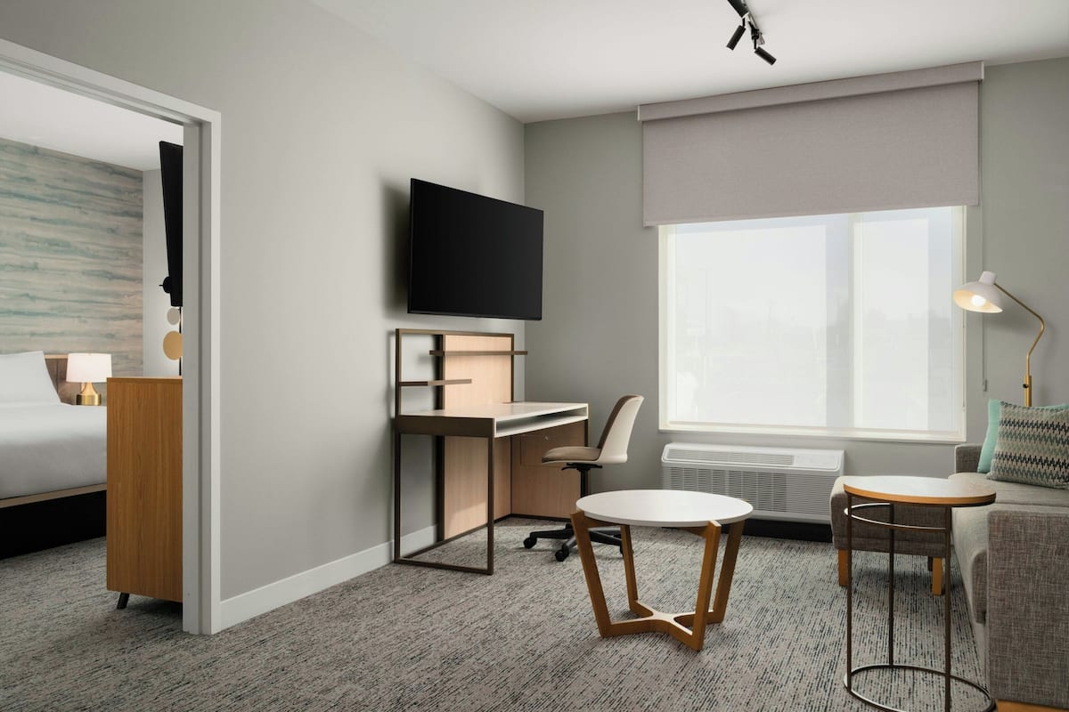 Suite, 1 chambre | Coin séjour