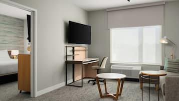 Suite, 1 Bedroom | Living area