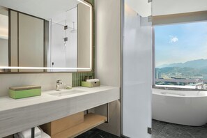 Suite, 1 Katil Raja (King), City View | Bilik Mandi