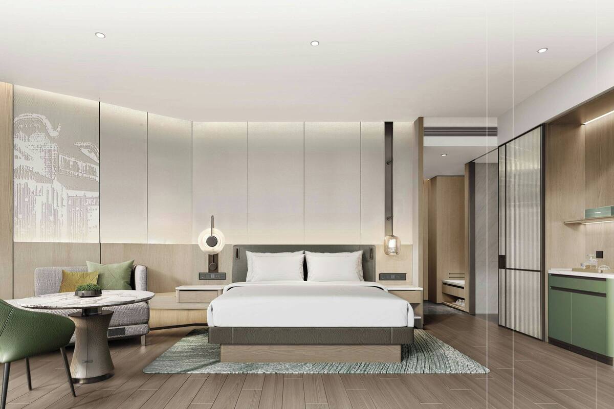 Room, 1 King Bed, City View | Soundproofing