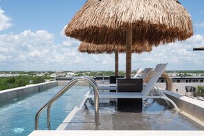 Pool - New and elegant apartment Aldea Zama 2 bedrooms (Tulum)