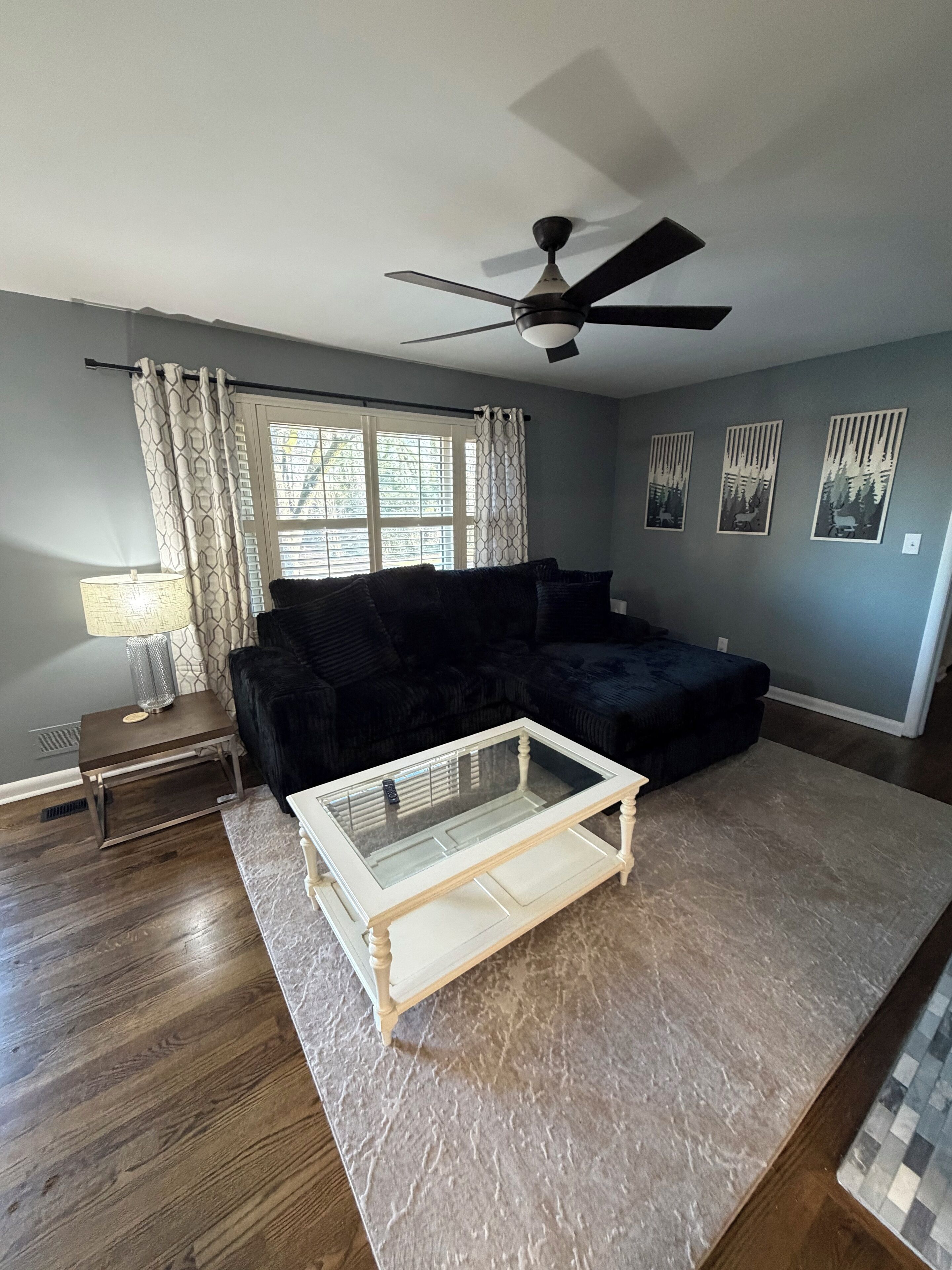 Smart TV, table football, ping pong, books