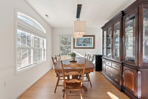 Dining - "Burdnest" is a 5 Bedroom Oak Island Home! (Oak Island)