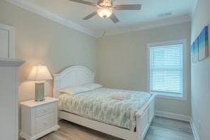 6 bedrooms, free WiFi, bed sheets