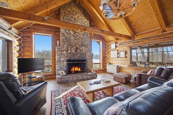 Welcome To Preachers Cabin! An authentic Montana cabin, a Fishermans paradise