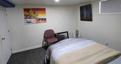 Comfortable & Relaxing Private Apartment in Laval, Minutes from Everything