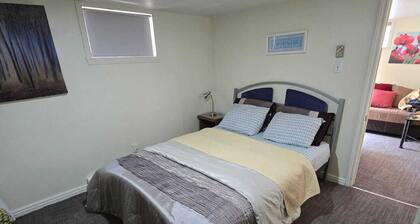 Comfortable & Relaxing Private Apartment in Laval, Minutes from Everything